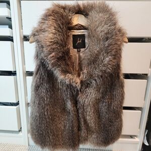 Jack By BB Dakota - Faux Fur Vest in Brown - Small